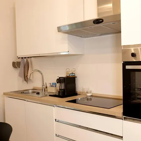 شقة Casa Maria - Quiet Courtyard Near Porta Nuova Station & Center *